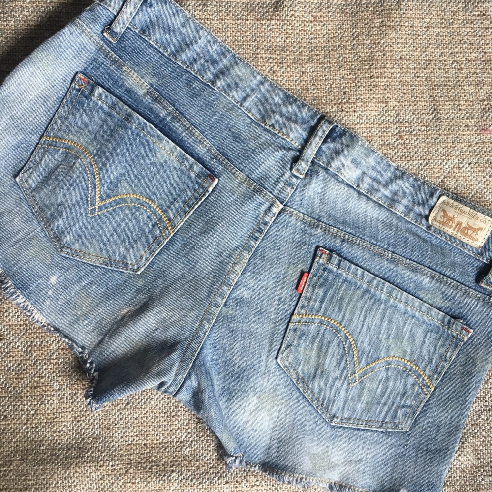 Levi’s Faded Stars Denim Short Shorts